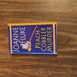 📚5/$15 peach cobbler murder by Joanne Fluke
